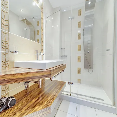 Nad Lomniczka-1 By Interhome Lejlighed